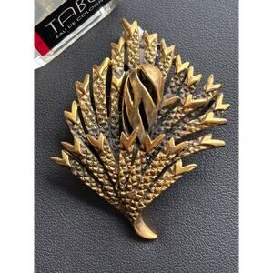 Vintage Big Gold Tone Metal Leaf Spray Brooch